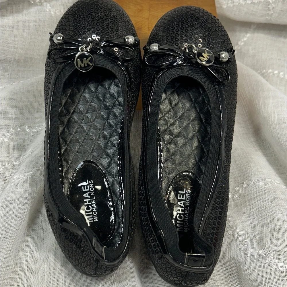 Michael Kors sparkly ballet flats KORY with charms and bow stamped sz 1
